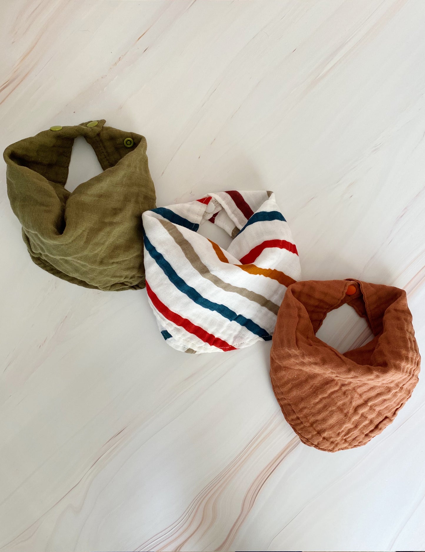 Babero de muselina estampado