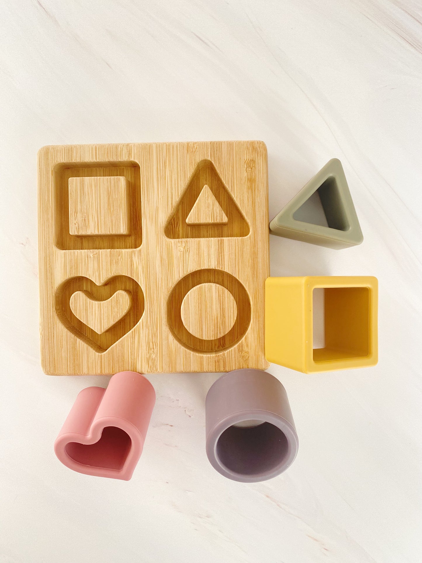 Tablero Matching Figures Arcoiris