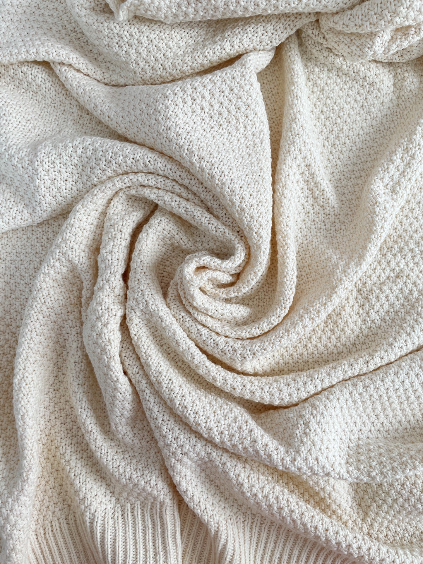 Frazada tejida ligera