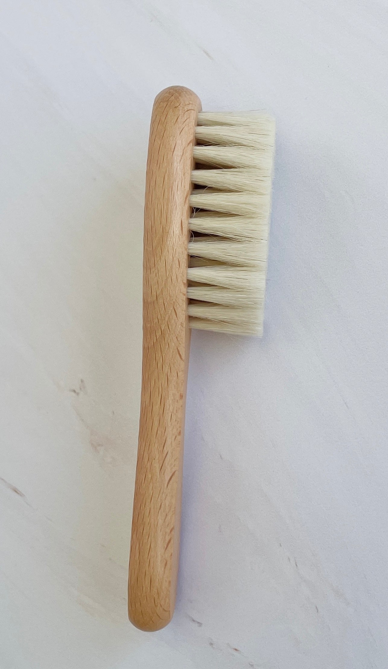 Cepillo suave de madera