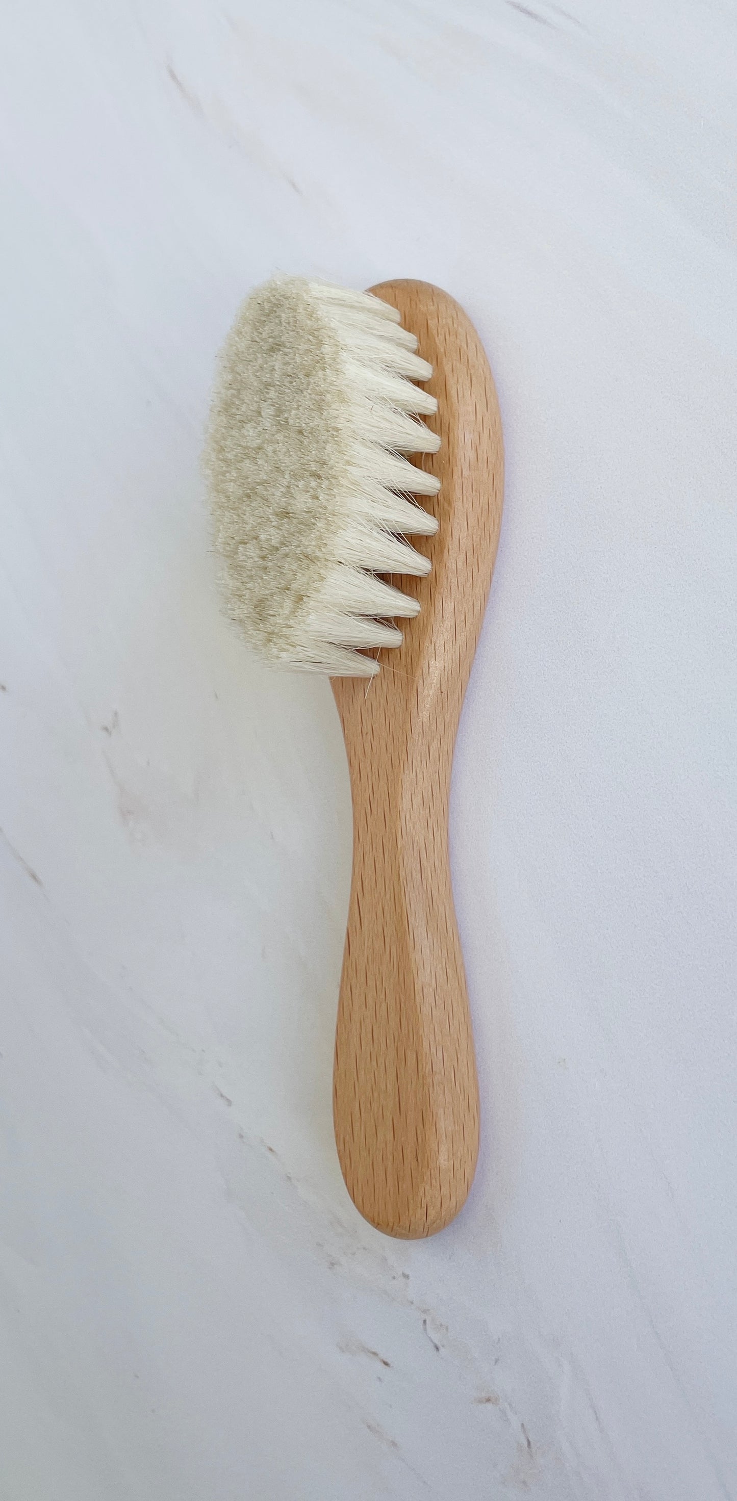 Cepillo suave de madera