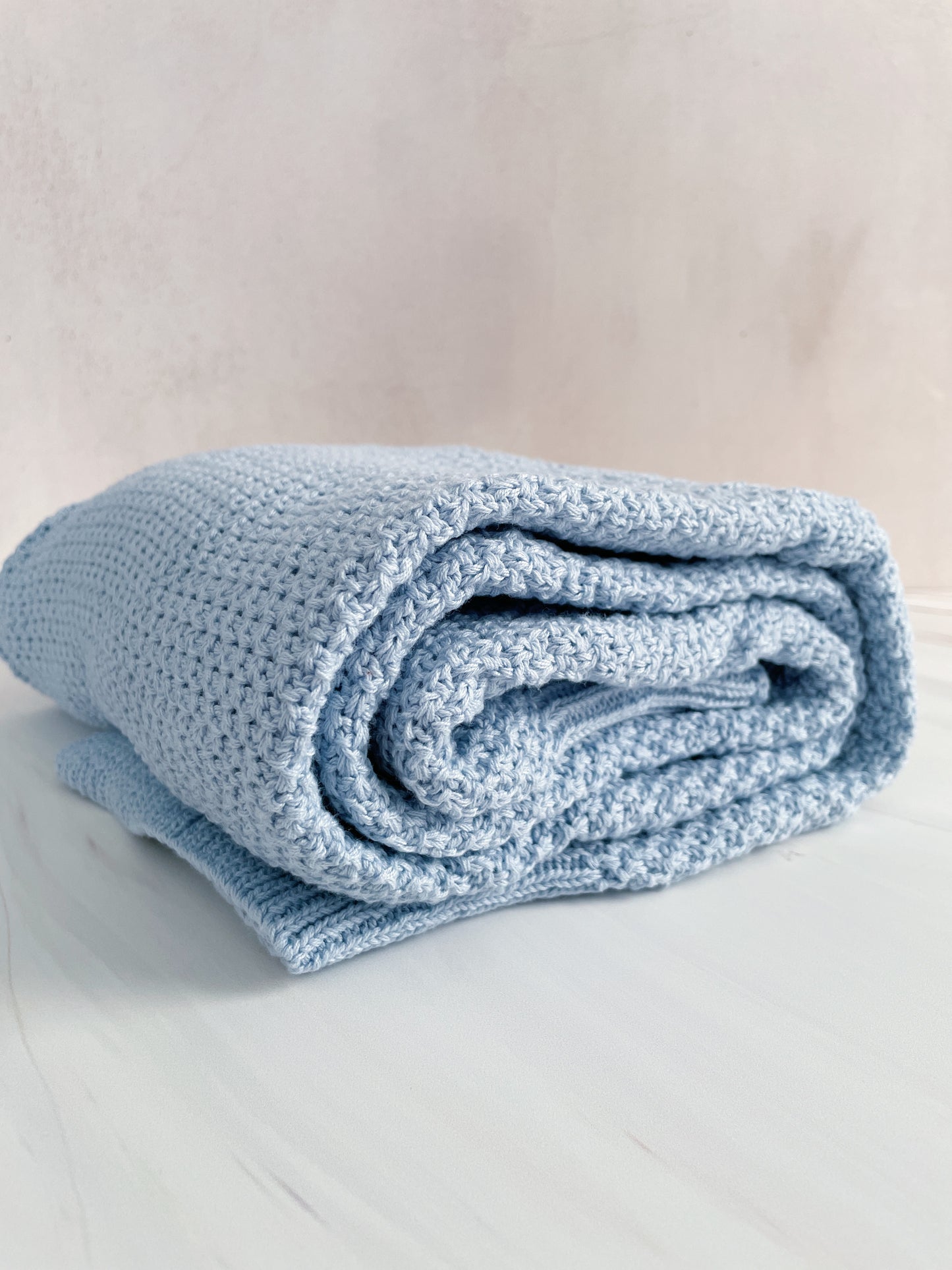 Frazada tejida ligera