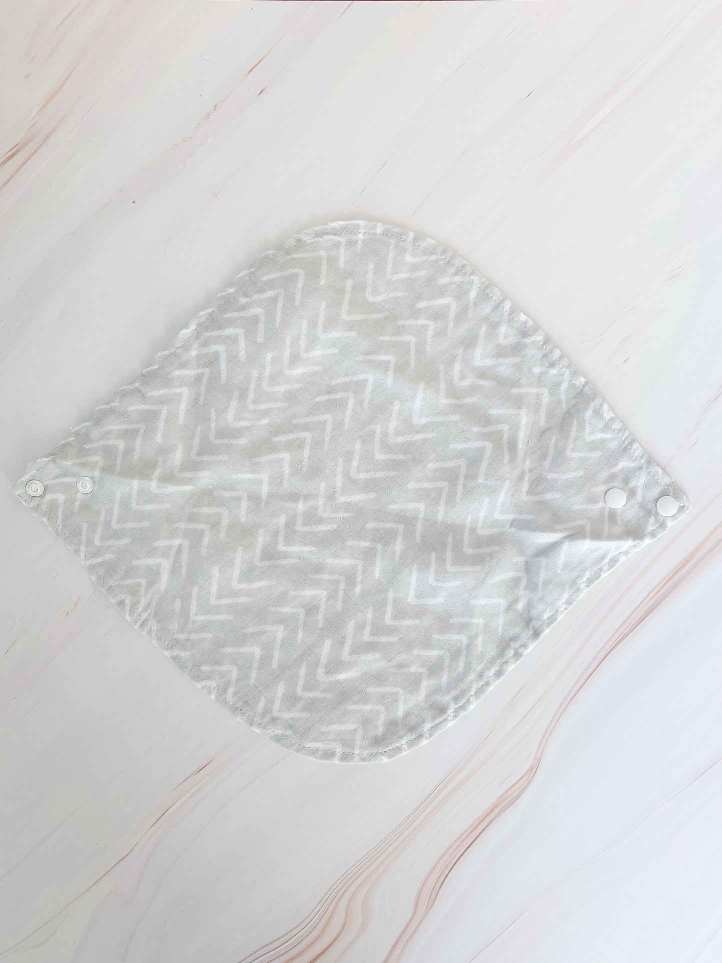 Babero de muselina estampado