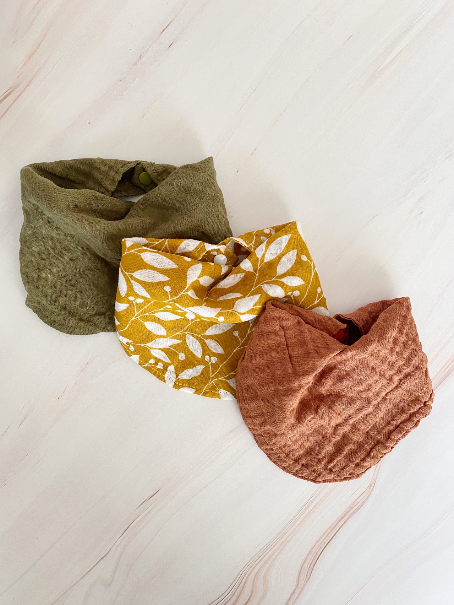 Babero de muselina estampado