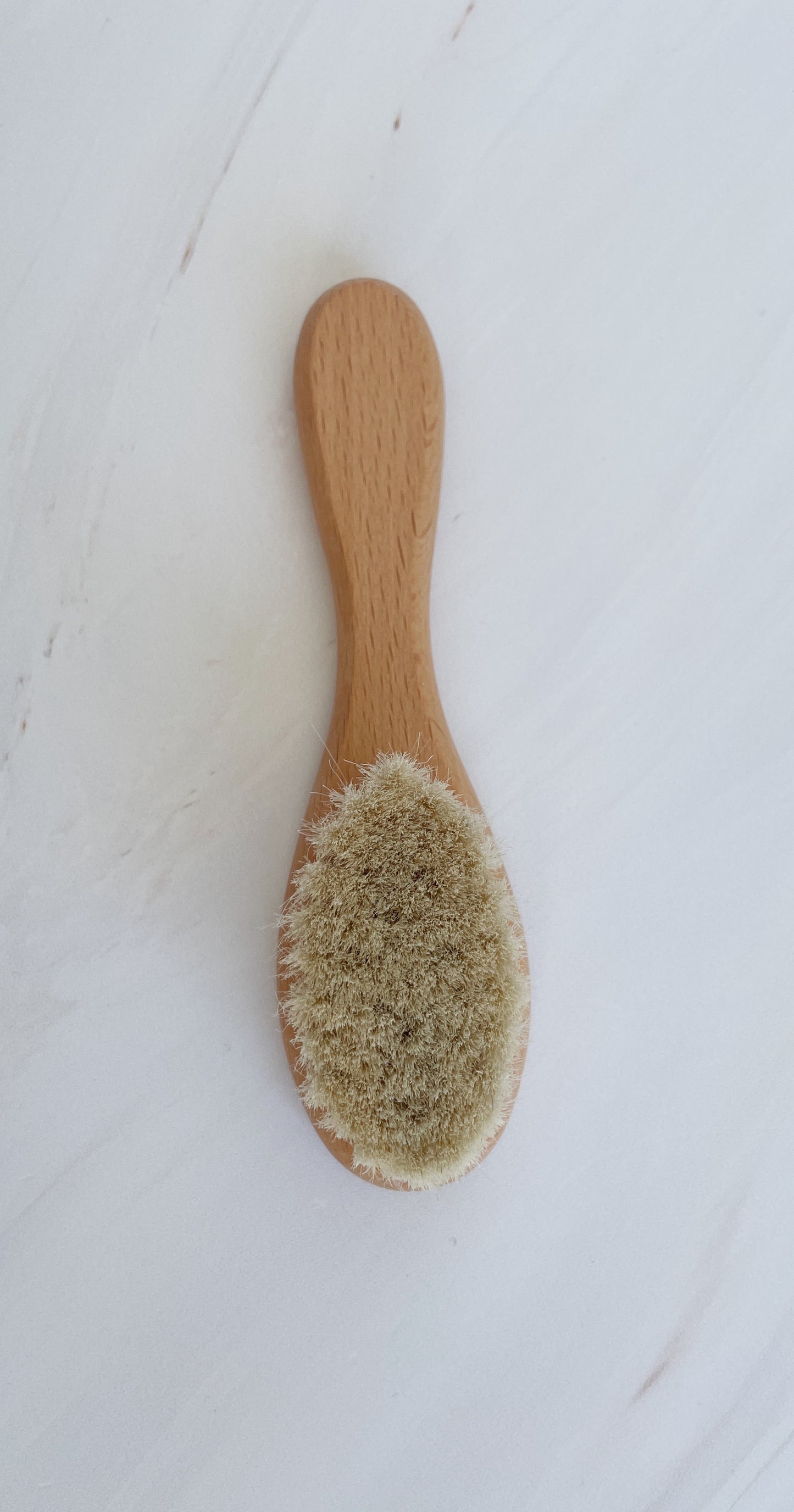 Cepillo suave de madera